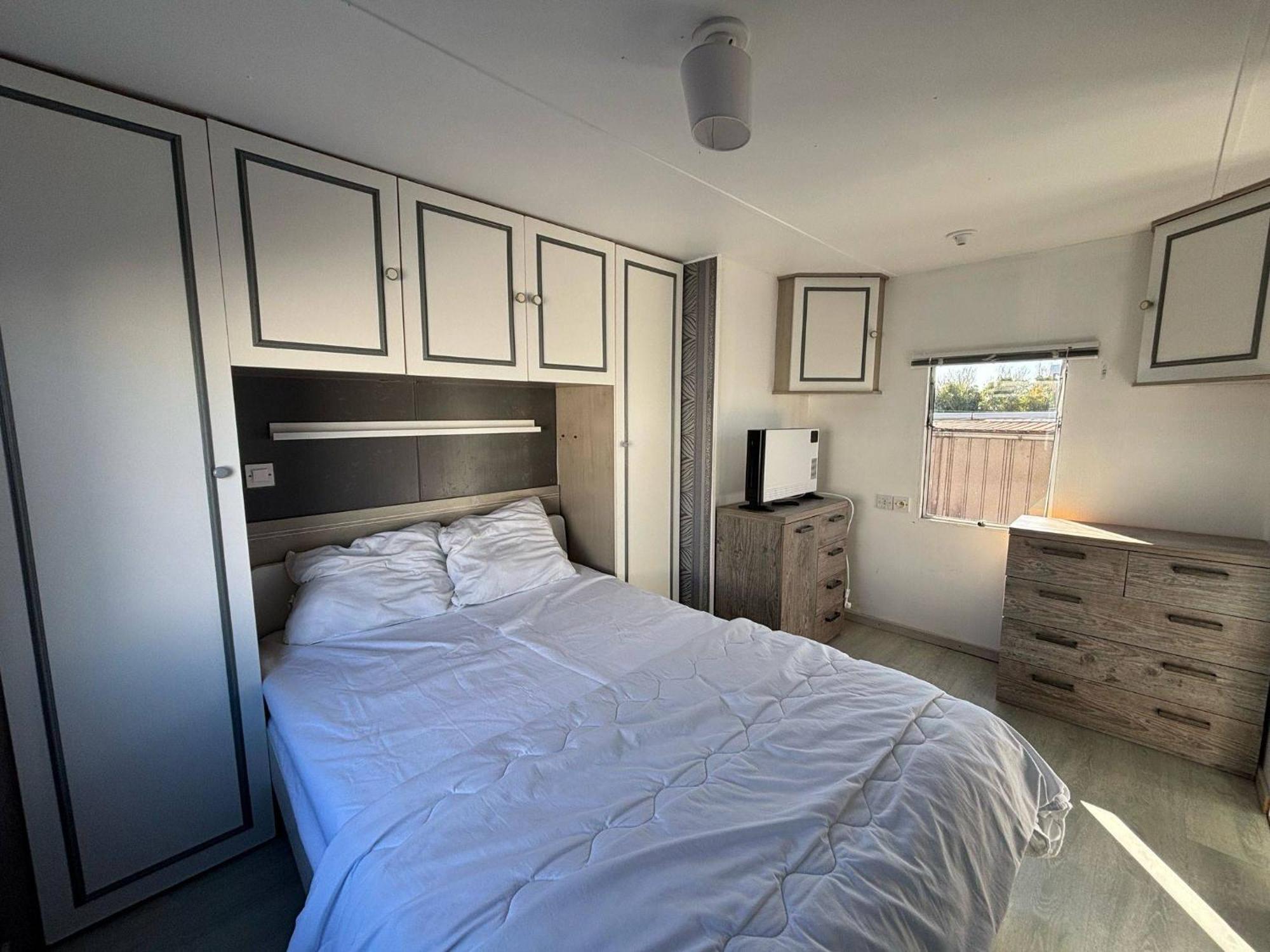 Mobile Home Au Camping New Vennepark Harendijk Exterior foto